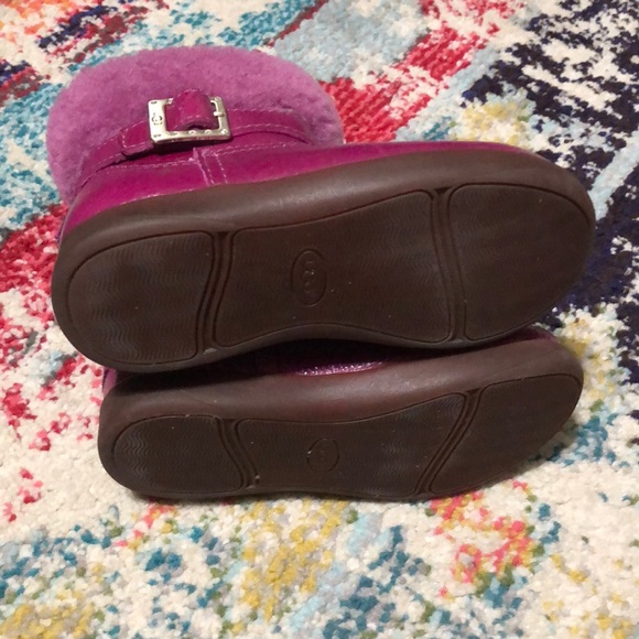 UGG T Gemma boots - Picture 4 of 5